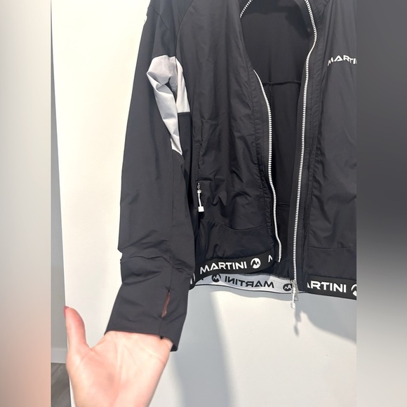 Martini Sportswear size medium - Picture 3 of 11